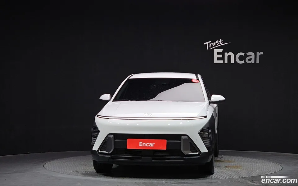 Hyundai Kona 1.6 2WD 2023 — миниатюра 3
