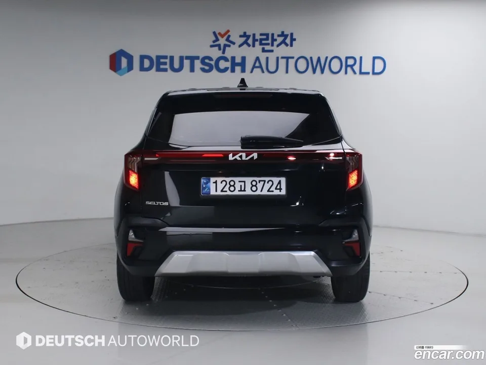 Kia Seltos 2.0 2WD 2023 — миниатюра 4