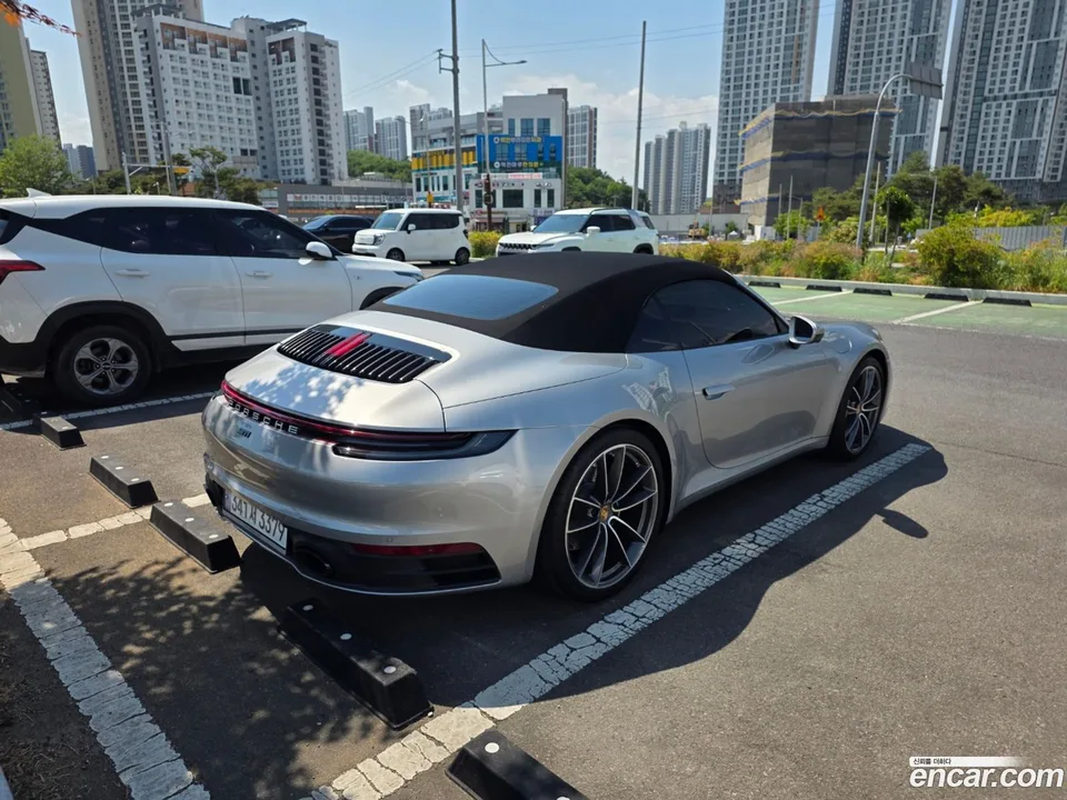 Porsche 911 (992) 2024 — миниатюра 4