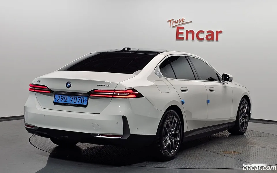 BMW i5 eDrive 40 2024 — миниатюра 2