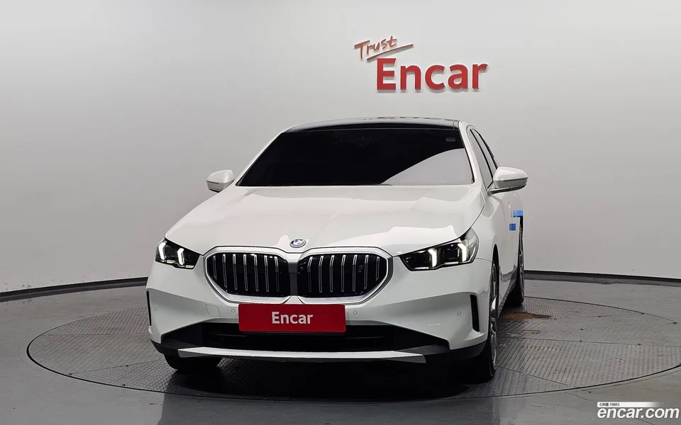 BMW i5 eDrive 40 2024 — миниатюра 3