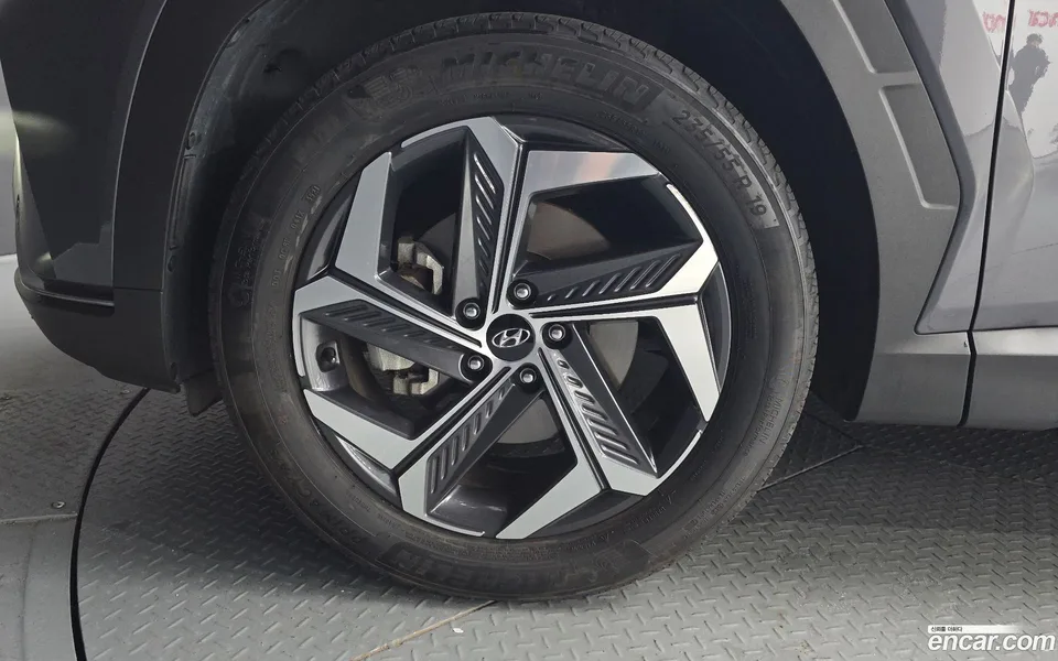 Hyundai Tucson 1.6 2WD 2022 — миниатюра 2