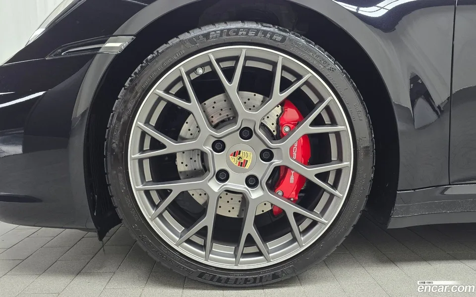 Porsche 911 (992) 4S 2024 — миниатюра 5