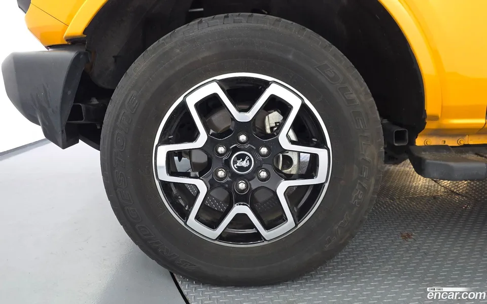 Ford Bronco 2.7 2022 — миниатюра 2