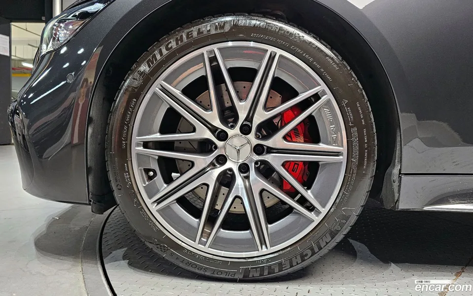 Mercedes-Benz AMG GT 4 43 4MATIC+ 2024 — миниатюра 2