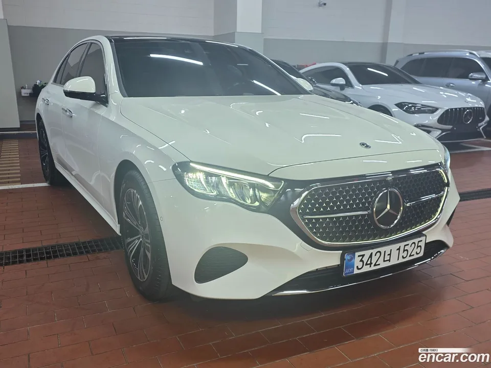 Mercedes-Benz E-Class E200 2025 — фото 1, купить с доставкой в Москву