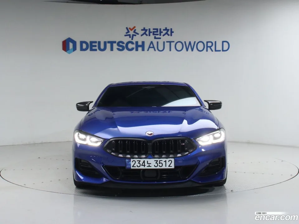 BMW 8 Series M850i xDrive 2022 — миниатюра 3