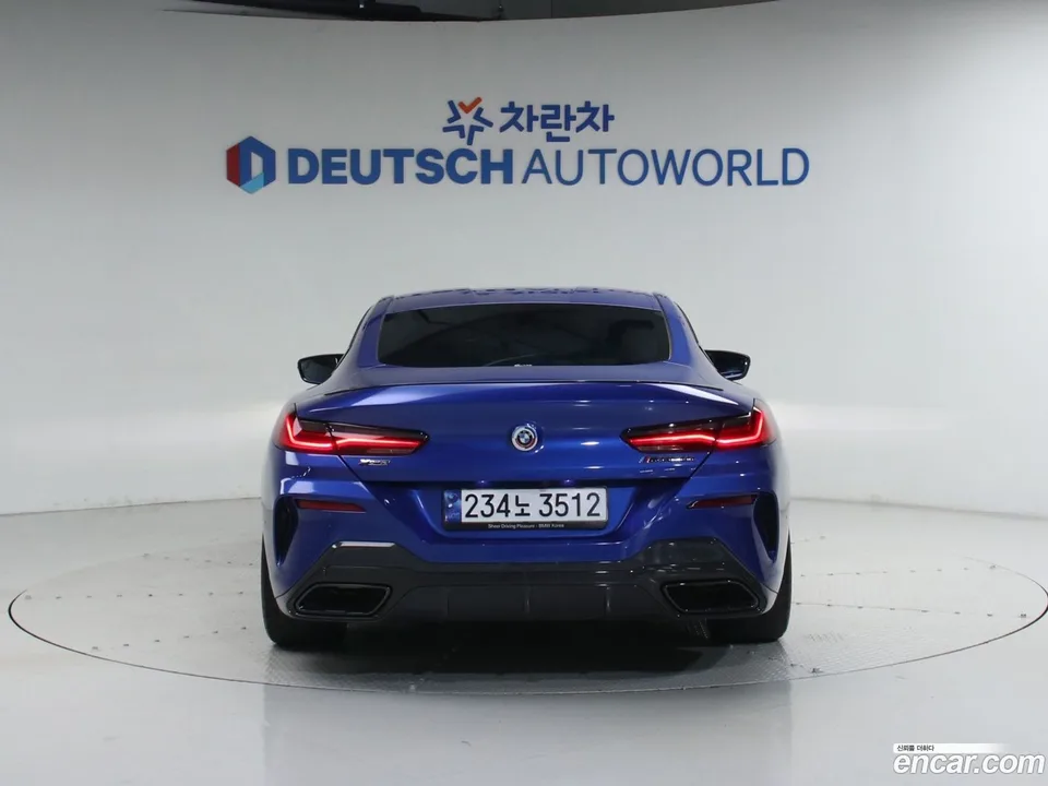 BMW 8 Series M850i xDrive 2022 — миниатюра 4