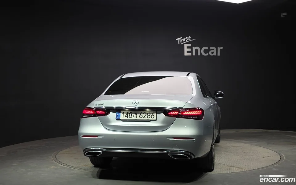 Mercedes-Benz E-Class E250 2022 — миниатюра 4