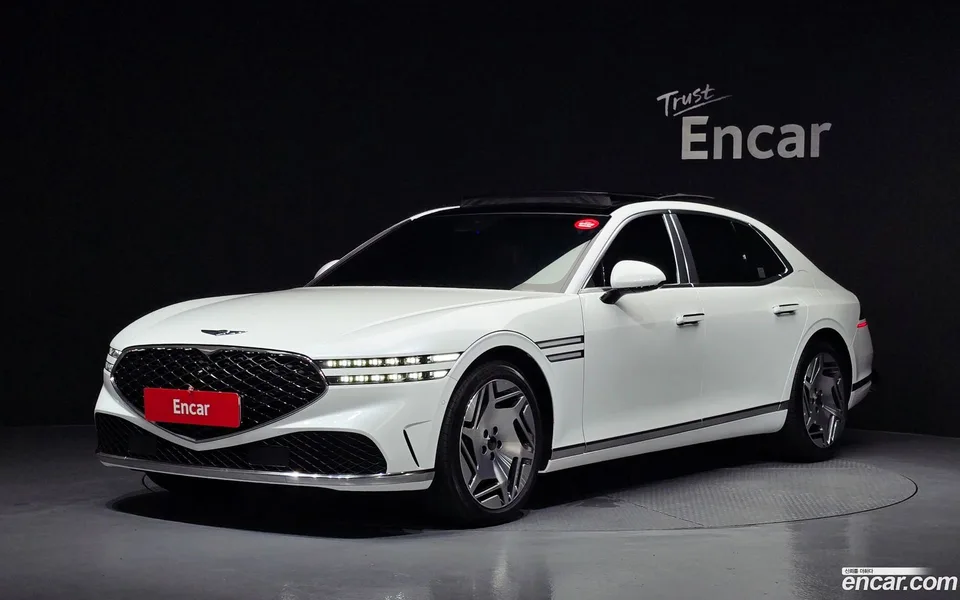 Genesis G90 3.5 AWD 2022 — фото 1, купить с доставкой в Москву