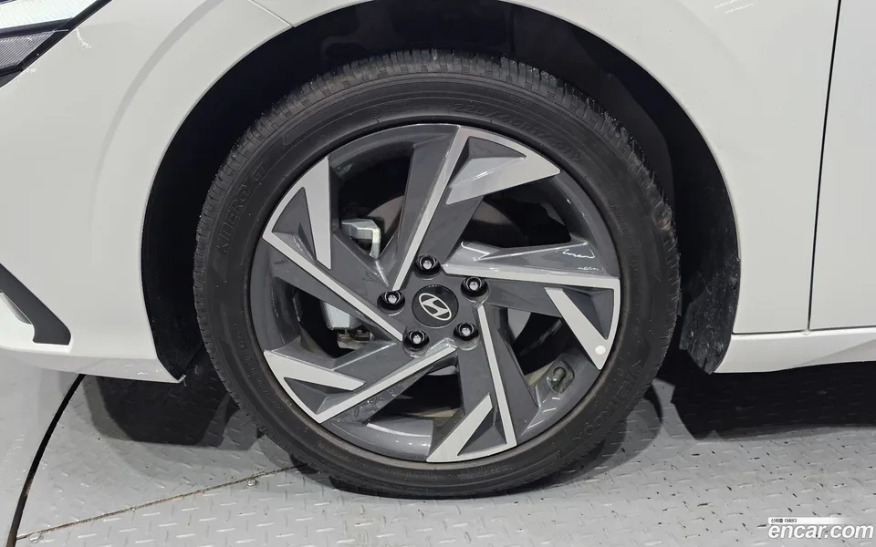 Hyundai Avante CN7 1.6 2026 — миниатюра 2