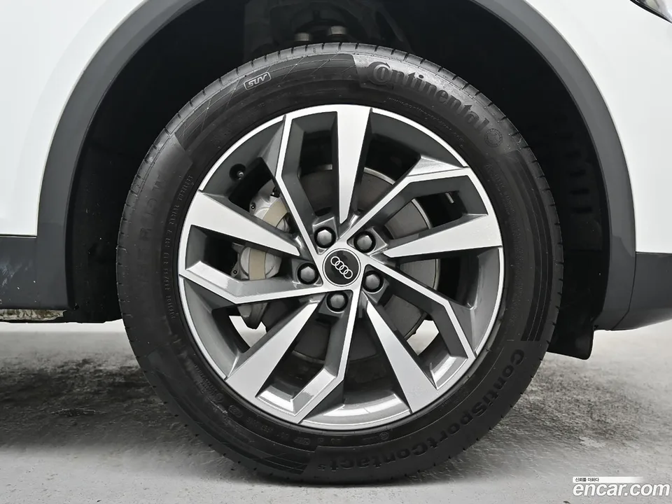 Audi Q5 45 TFSI 2023 — миниатюра 5