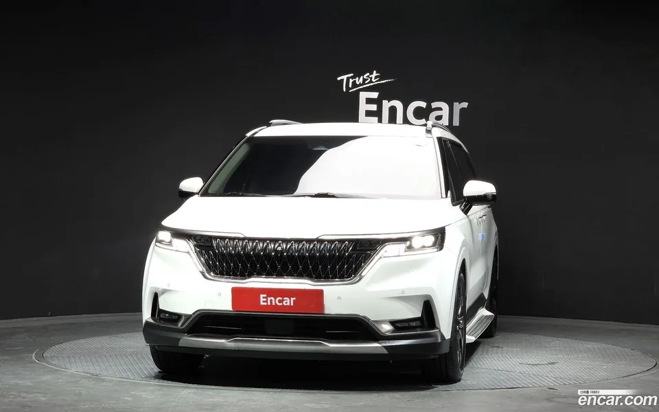 Kia Carnival 9 2022 — thumbnail 3