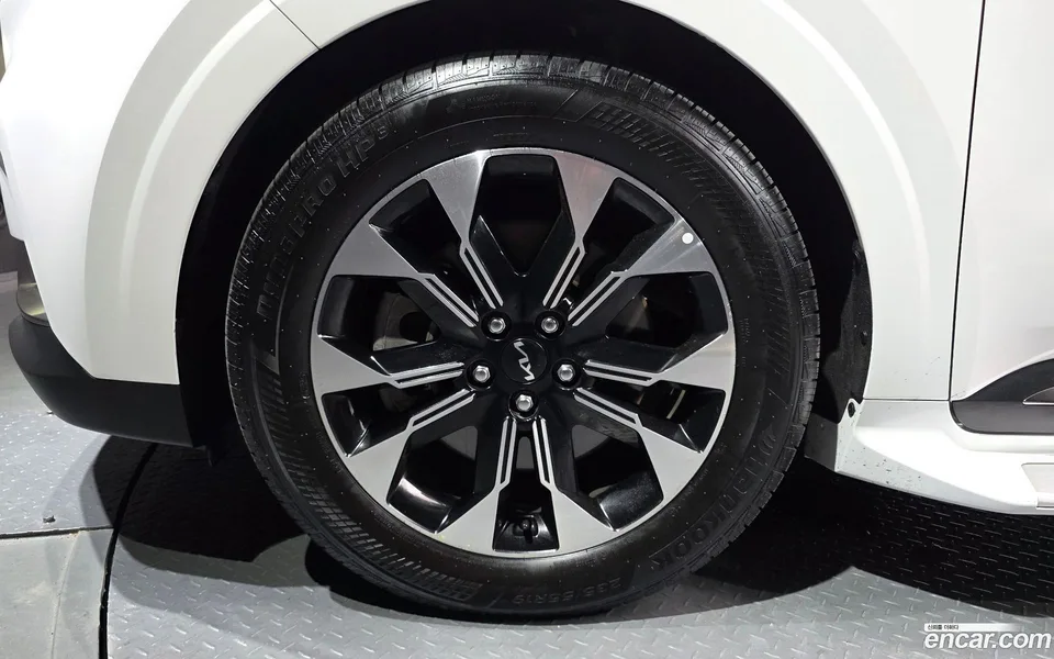 Kia Carnival 9 2022 — thumbnail 5