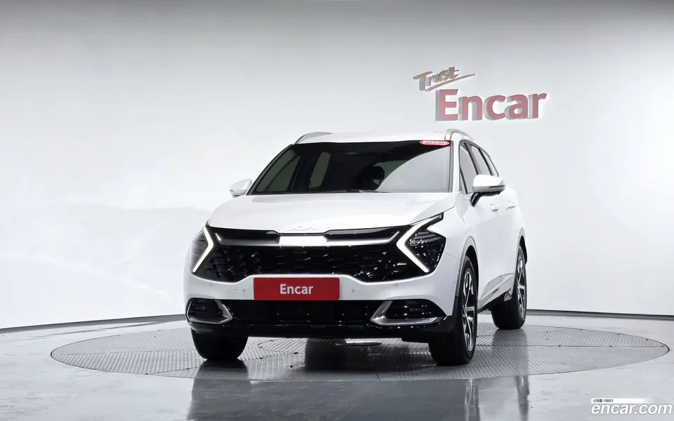 Kia Sportage Hybrid 2WD 2022 — миниатюра 3