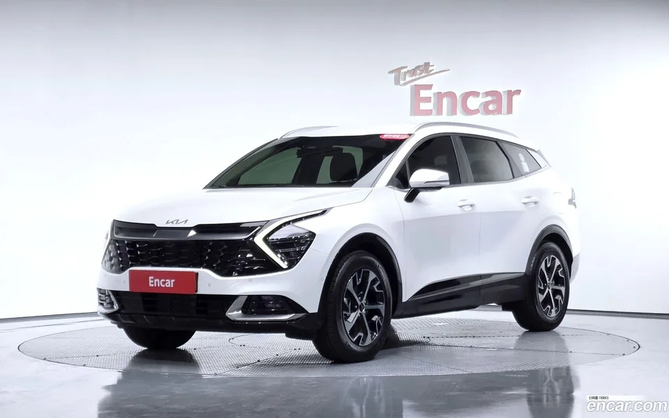 Kia Sportage Hybrid 2WD 2022 — фото 1, купить с доставкой в Москву