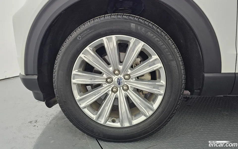 Ford Explorer 2.3 4WD 2023 — миниатюра 2