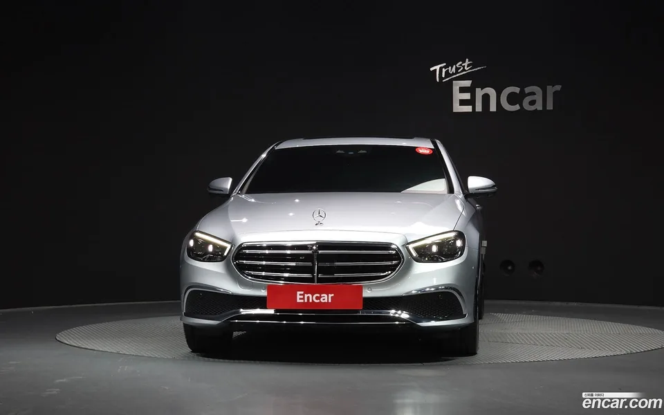 Mercedes-Benz E-Class E250 2022 — миниатюра 3