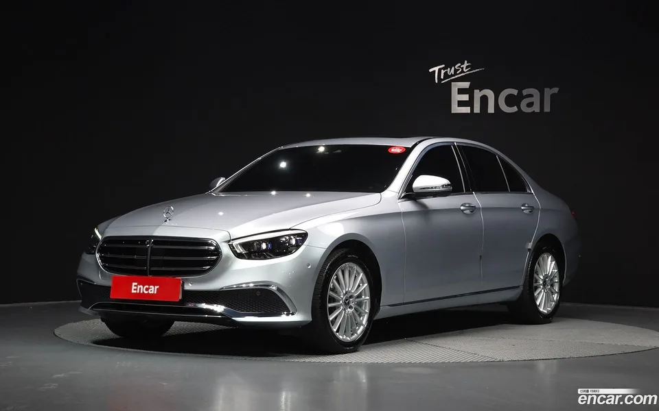 Mercedes-Benz E-Class E250 2022 — фото 1, купить с доставкой в Москву