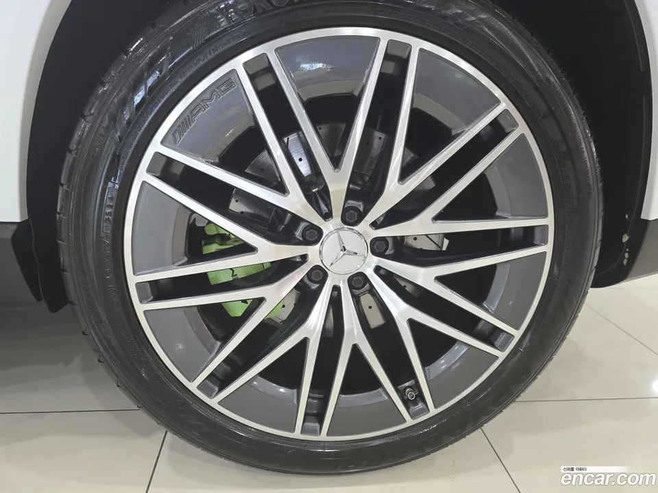 Mercedes-Benz GLE-Class AMG GLE53 4MATIC+ 2024 — миниатюра 5