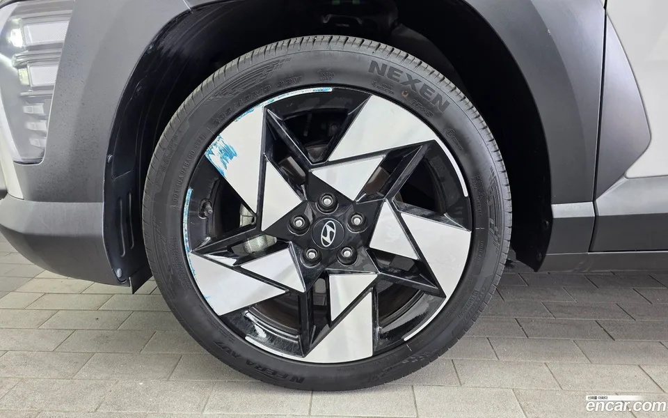 Hyundai Kona 2.0 2WD 2023 — миниатюра 2