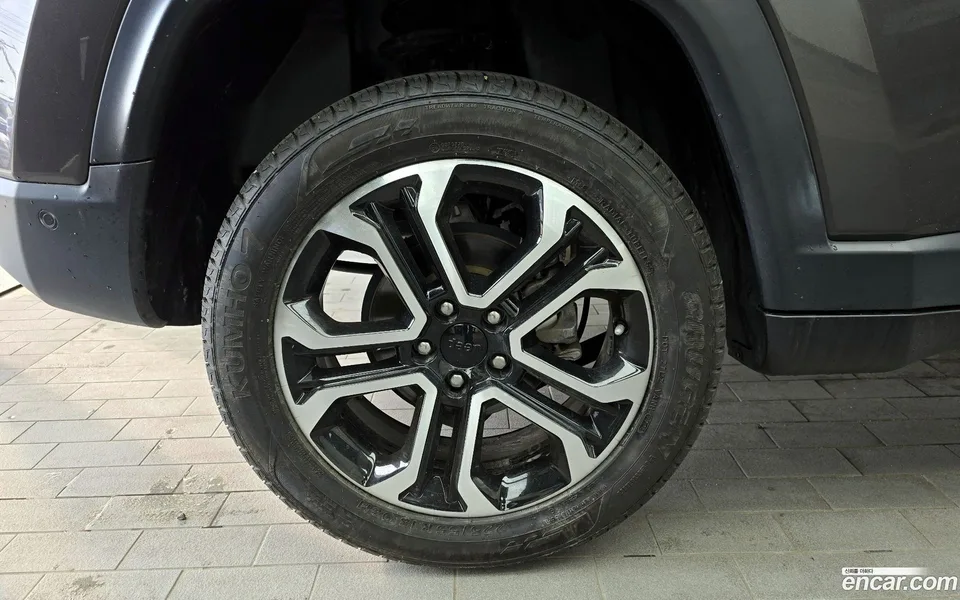 Jeep Compass 2.4 AWD 2022 — миниатюра 5