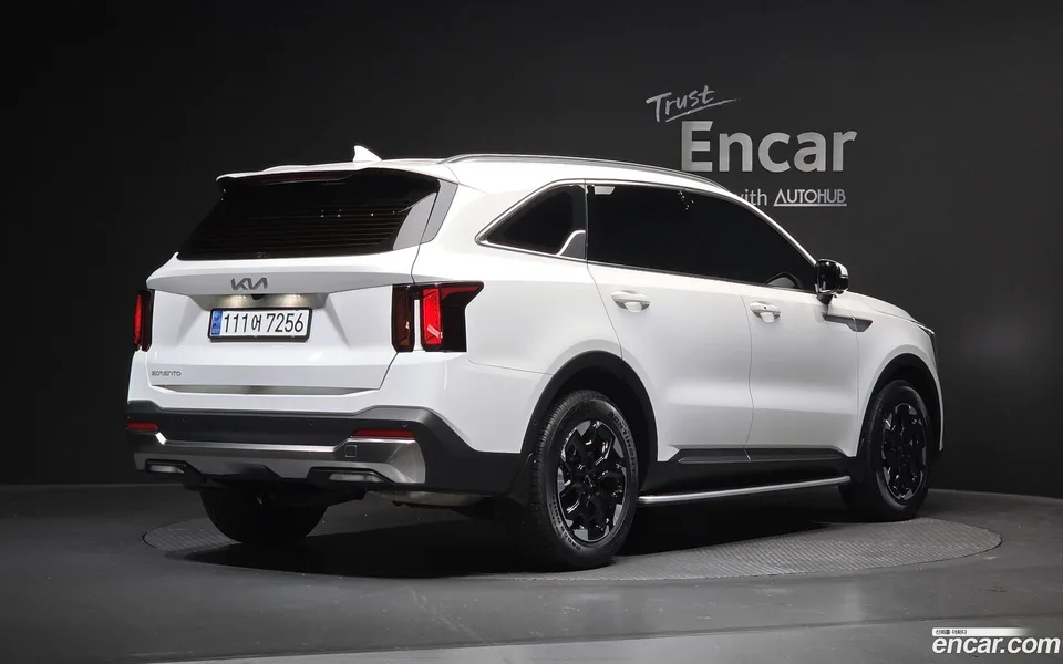Kia Sorento 2.2 2WD 2025 — фото 1, купить с доставкой в Москву