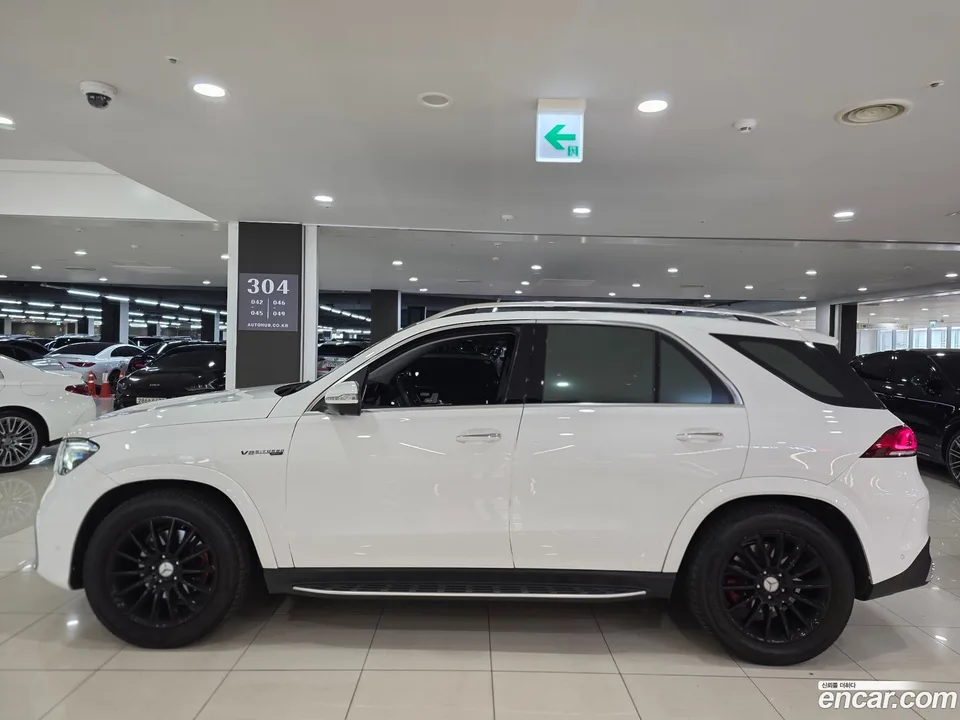 Mercedes-Benz GLE-Class GLE300d 4MATIC 2023 — миниатюра 3