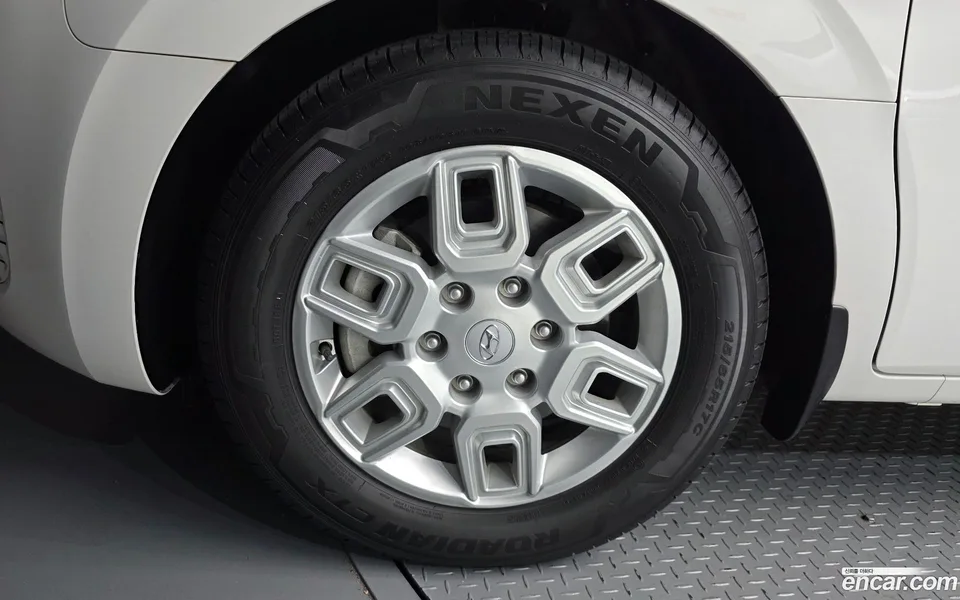 Hyundai Staria 9 2022 — миниатюра 5