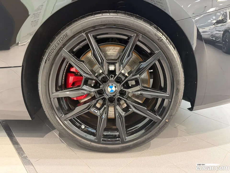 BMW 8 Series M850i xDrive 2025 — миниатюра 2