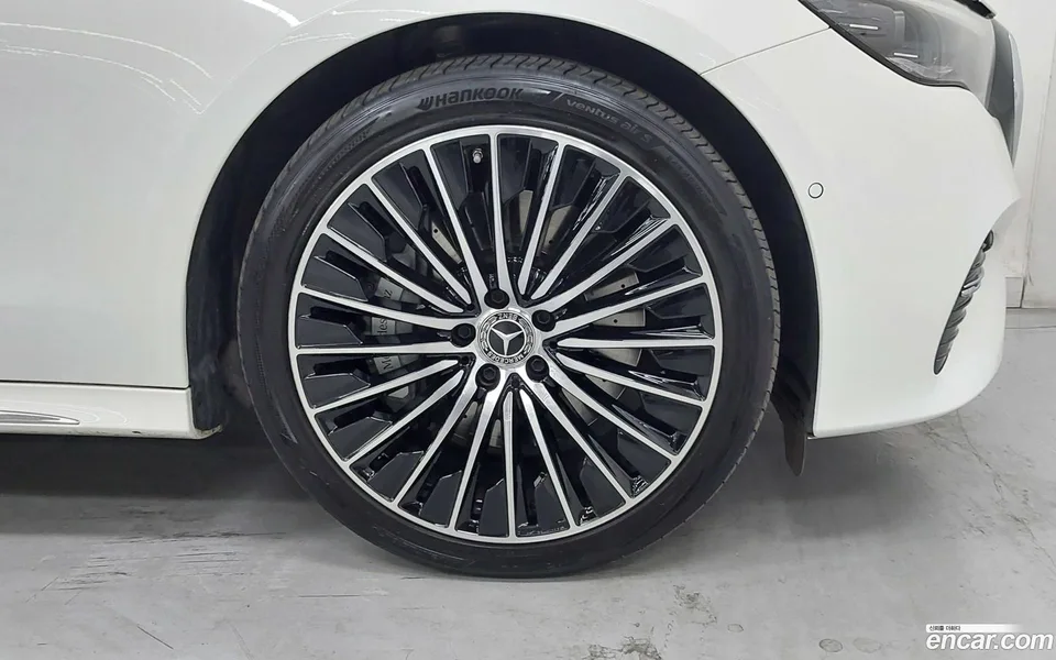 Mercedes-Benz E-Class E450 4MATIC 2024 — миниатюра 5