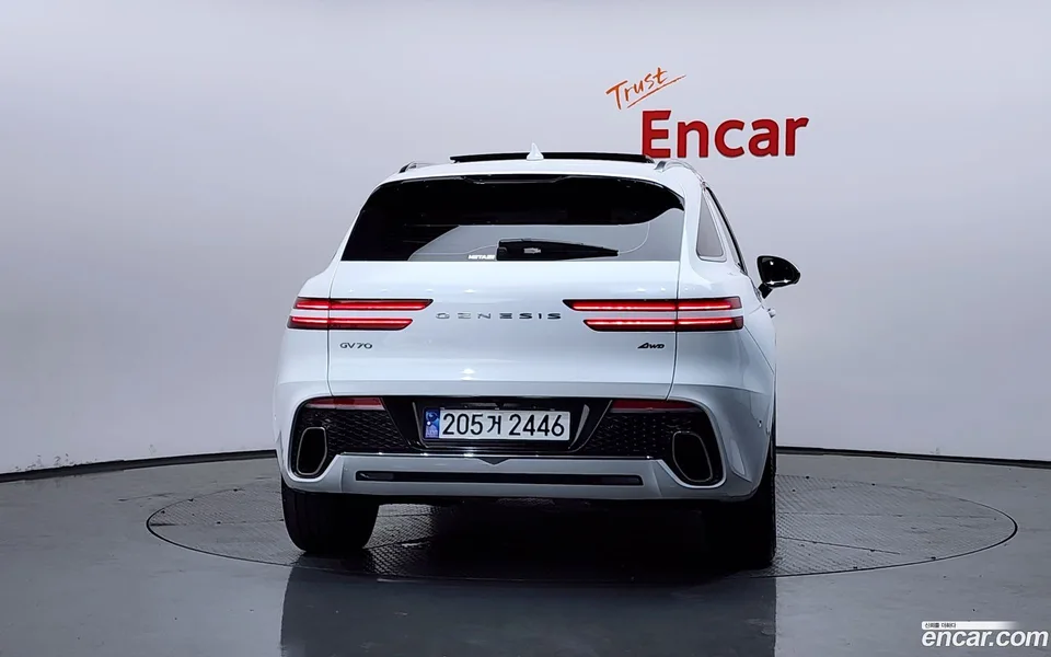Genesis GV70 2.5T AWD 2023 — миниатюра 4