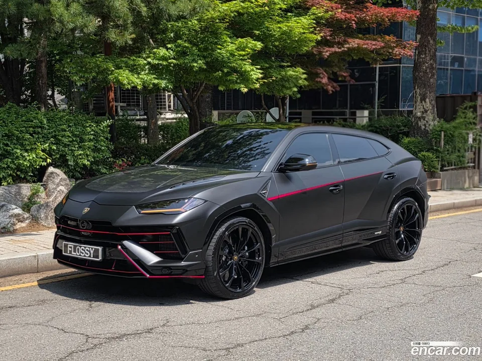 Lamborghini Urus 2023