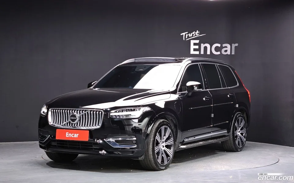 Volvo XC90 T8 2023 — фото 1, купить с доставкой в Москву