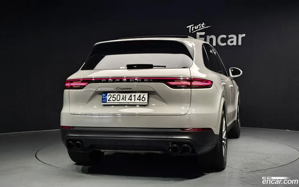 Porsche Cayenne 3.0 2023 — thumbnail 4