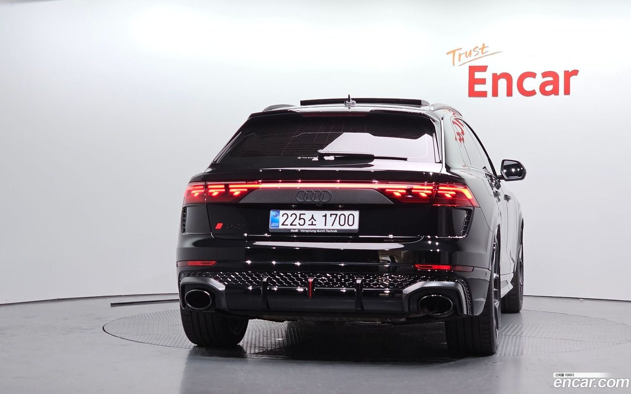 Audi RSQ8 (4M) 2025 — 4