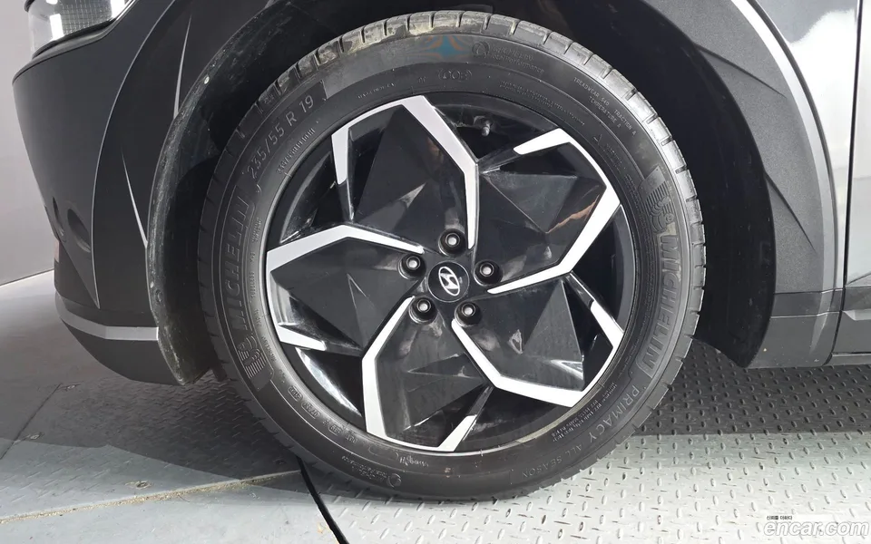 Hyundai Ioniq 5 2023 — миниатюра 2