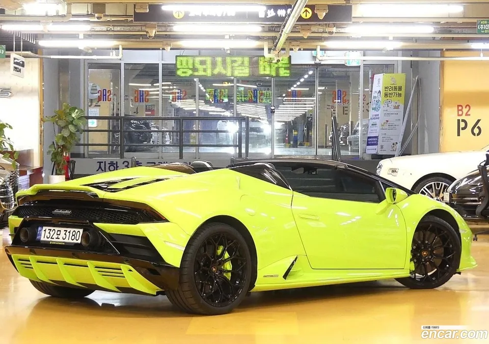 Lamborghini Huracan LP640-4 2022 — миниатюра 3