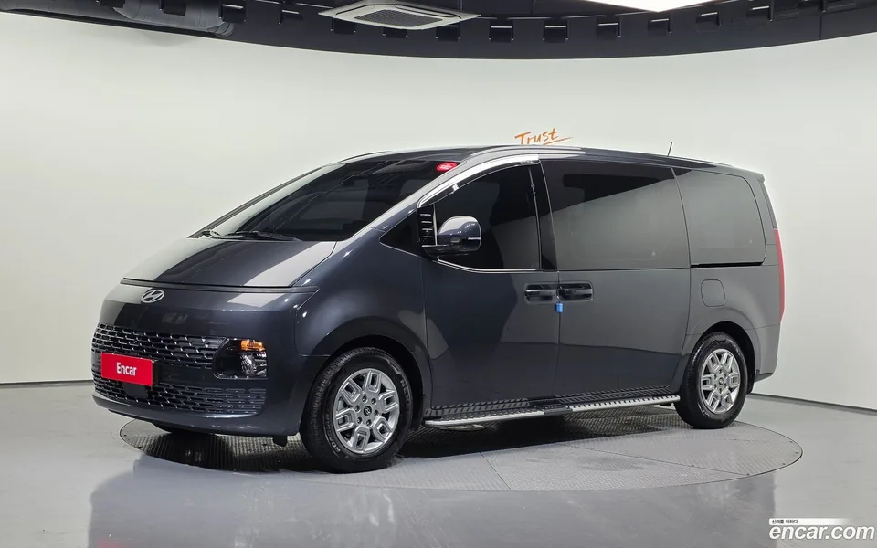 Hyundai Staria HEV 1.6 9 2024 — фото 1, купить с доставкой в Москву