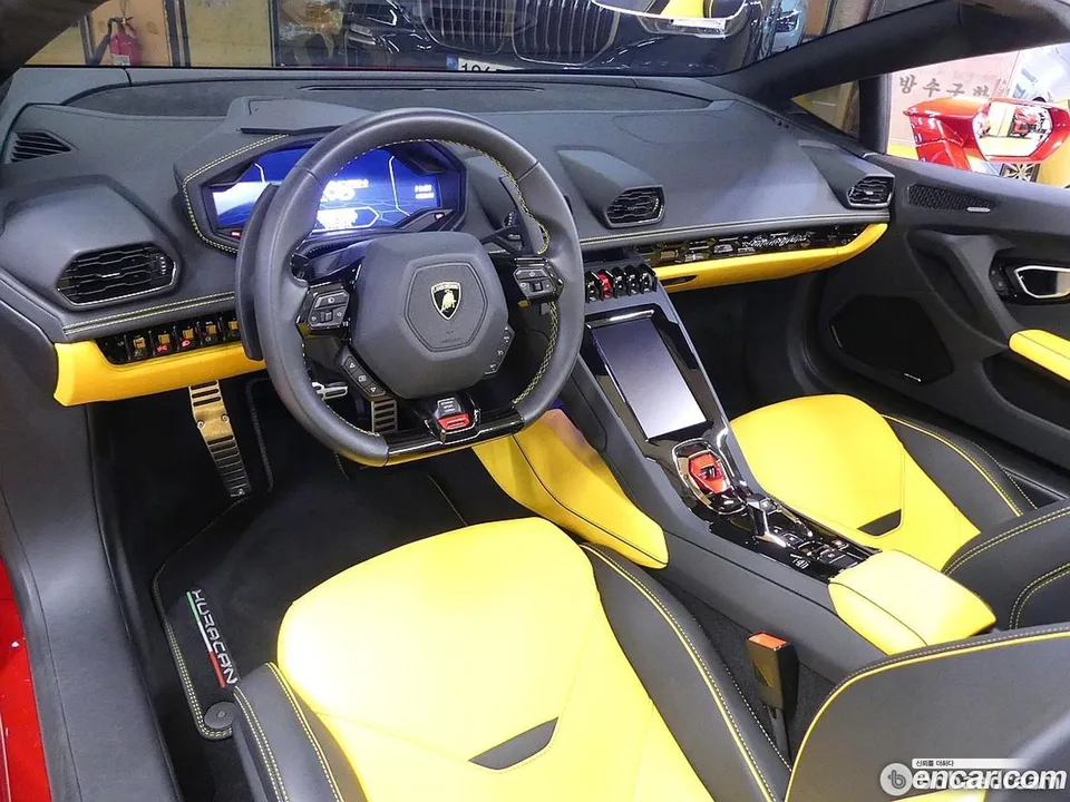 Lamborghini Huracan LP640-4 2023 — миниатюра 4