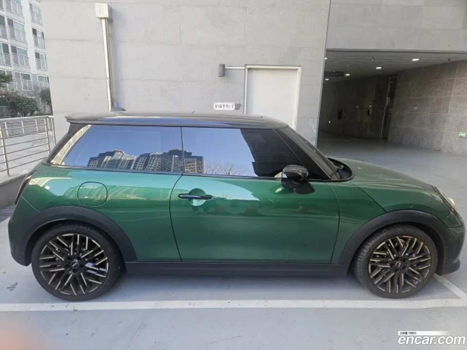 MINI Cooper S 2025 — миниатюра 3