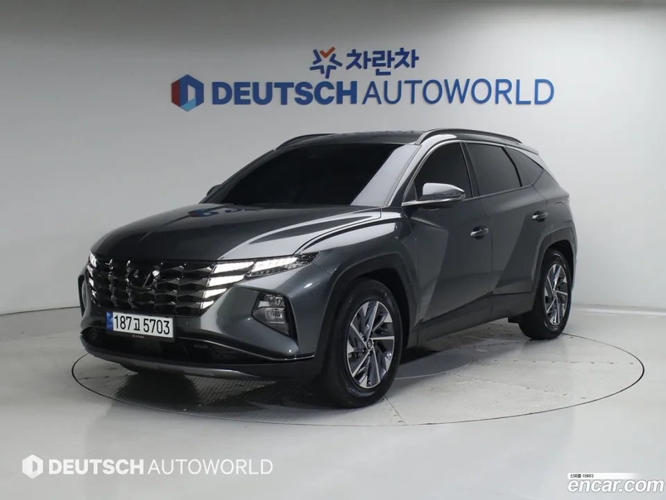 Hyundai Tucson Hybrid 2WD 2023 — фото 1, купить с доставкой в Москву