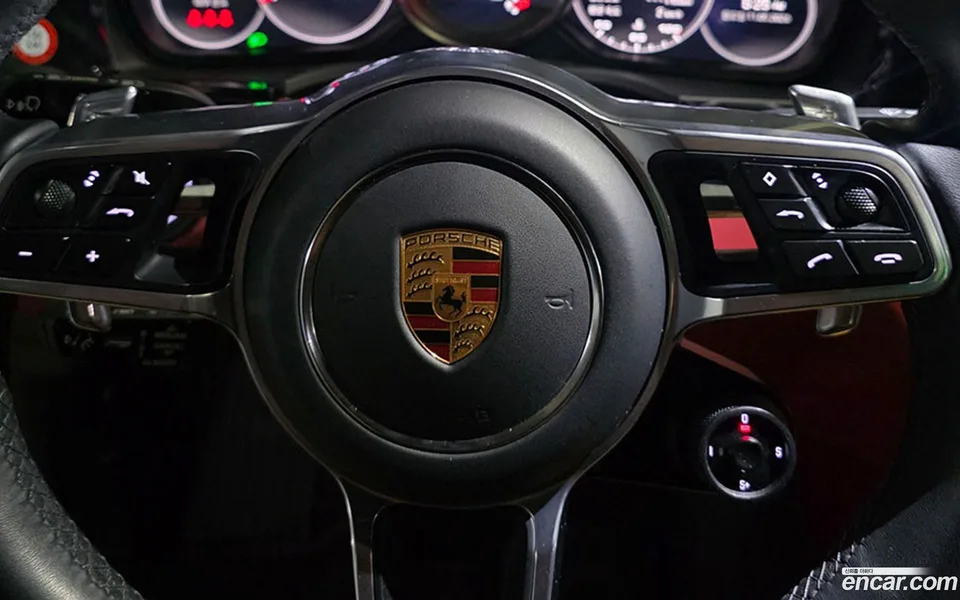 Porsche Cayenne 3.0 2023 — миниатюра 2