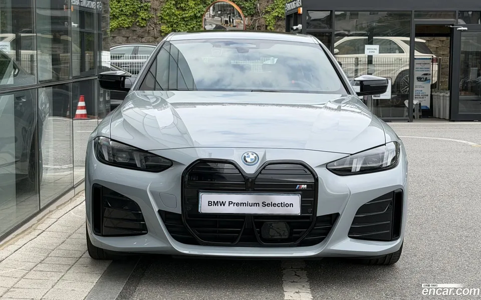 BMW i4 M50 2025 — миниатюра 3