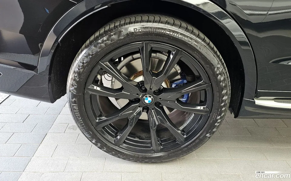 BMW X7 xDrive 40i M 7 2025 — миниатюра 2