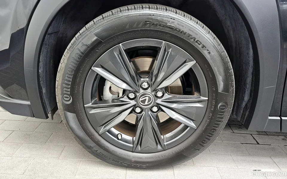 Lexus UX 250h 2.0 2WD 2023 — миниатюра 5