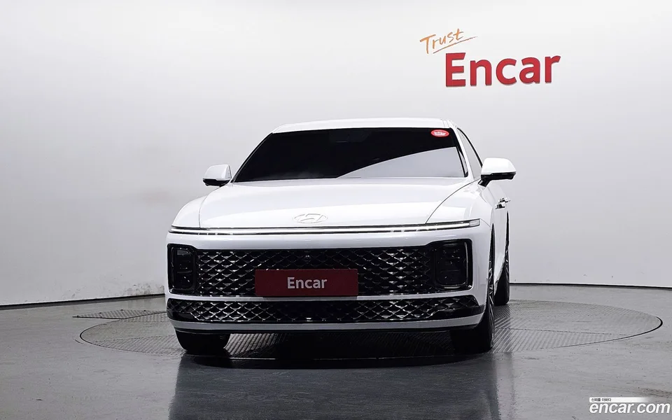 Hyundai Grandeur 3.5 2WD 2023 — thumbnail 3