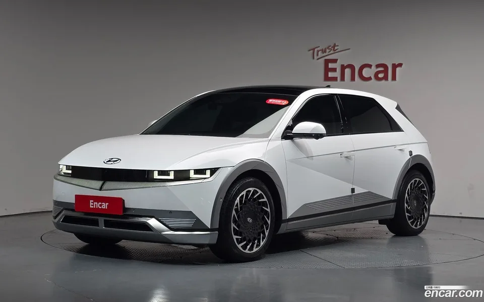 Hyundai Ioniq 5 2022 — фото 1, купить с доставкой в Москву