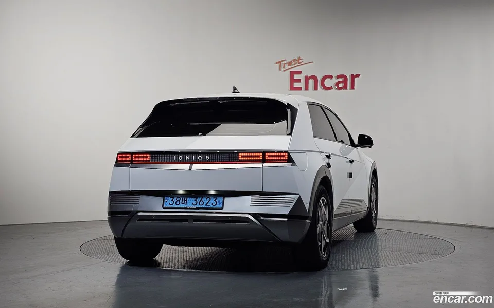 Hyundai Ioniq 5 2023 — миниатюра 4