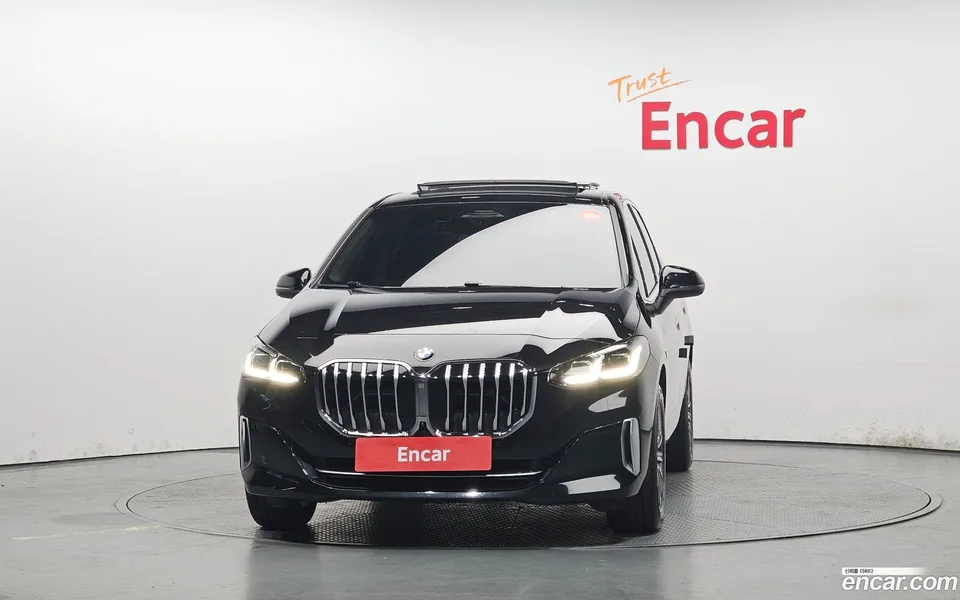 BMW 2 Series Active Tourer 220i 2023 — миниатюра 3